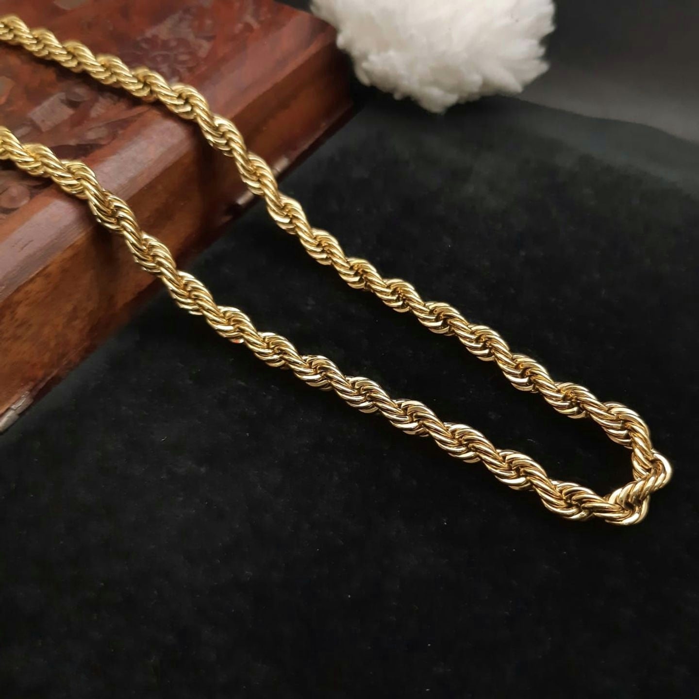 Tarzan Chain – Where Raw Design Meets Rich Finish